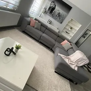  Appartamento Next2airport - House Of Lions